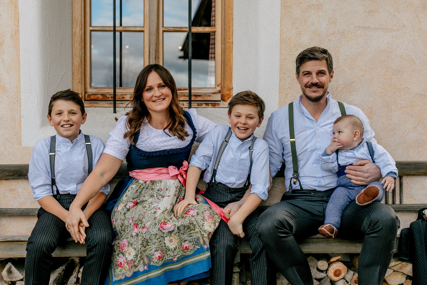 Familienfoto Gastgeber Wallner Hotel Samerberg