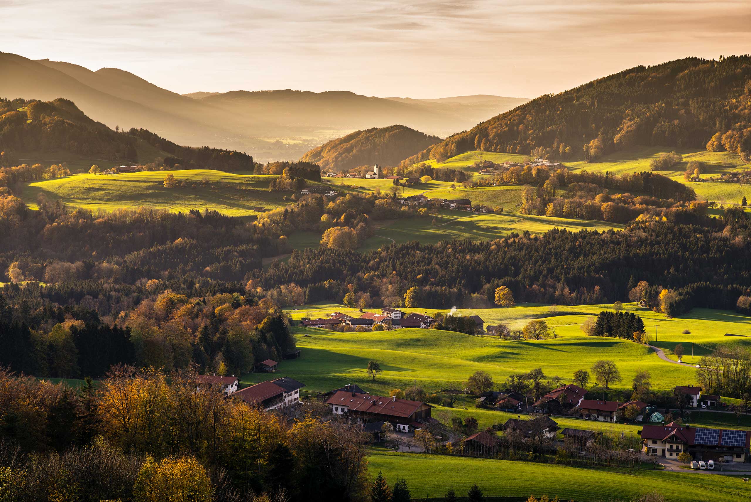 Samerberg Ausblick auf das sonnige Tal